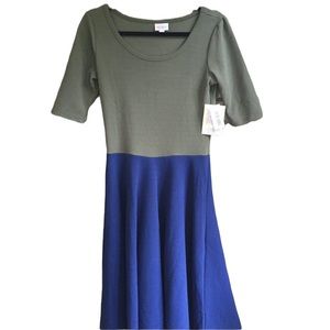 New LuLaRoe Nicole Short Sleeve Fit Flare Dress